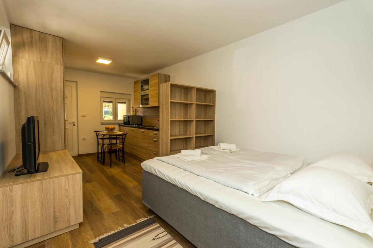 No Stress Apartment Grebastica Exterior photo