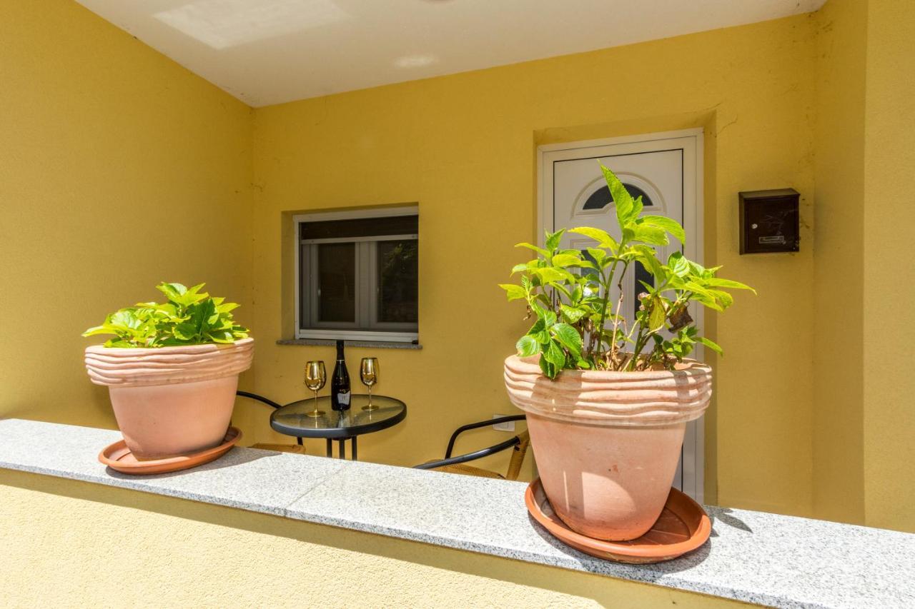 No Stress Apartment Grebastica Exterior photo