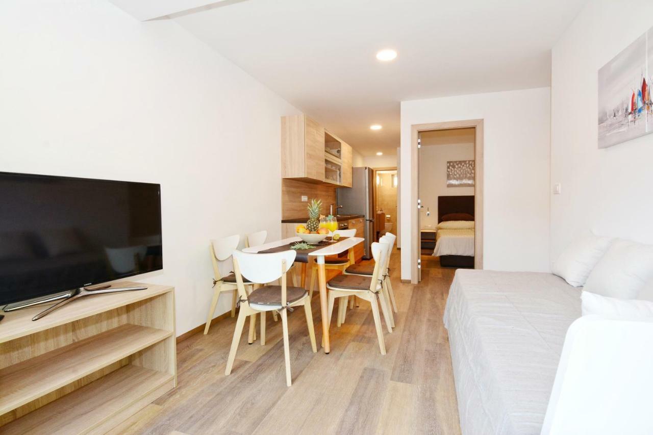 No Stress Apartment Grebastica Exterior photo