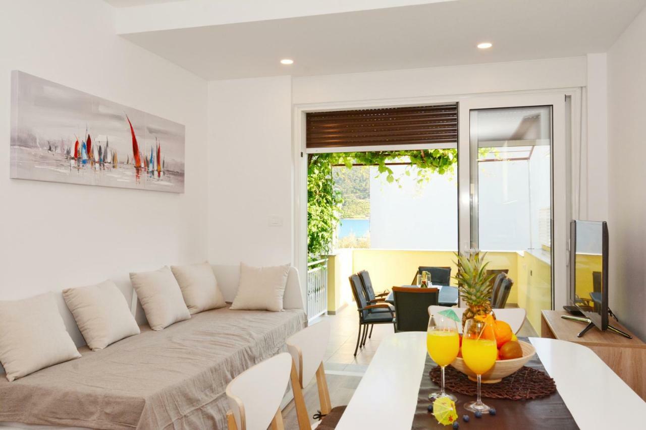 No Stress Apartment Grebastica Exterior photo