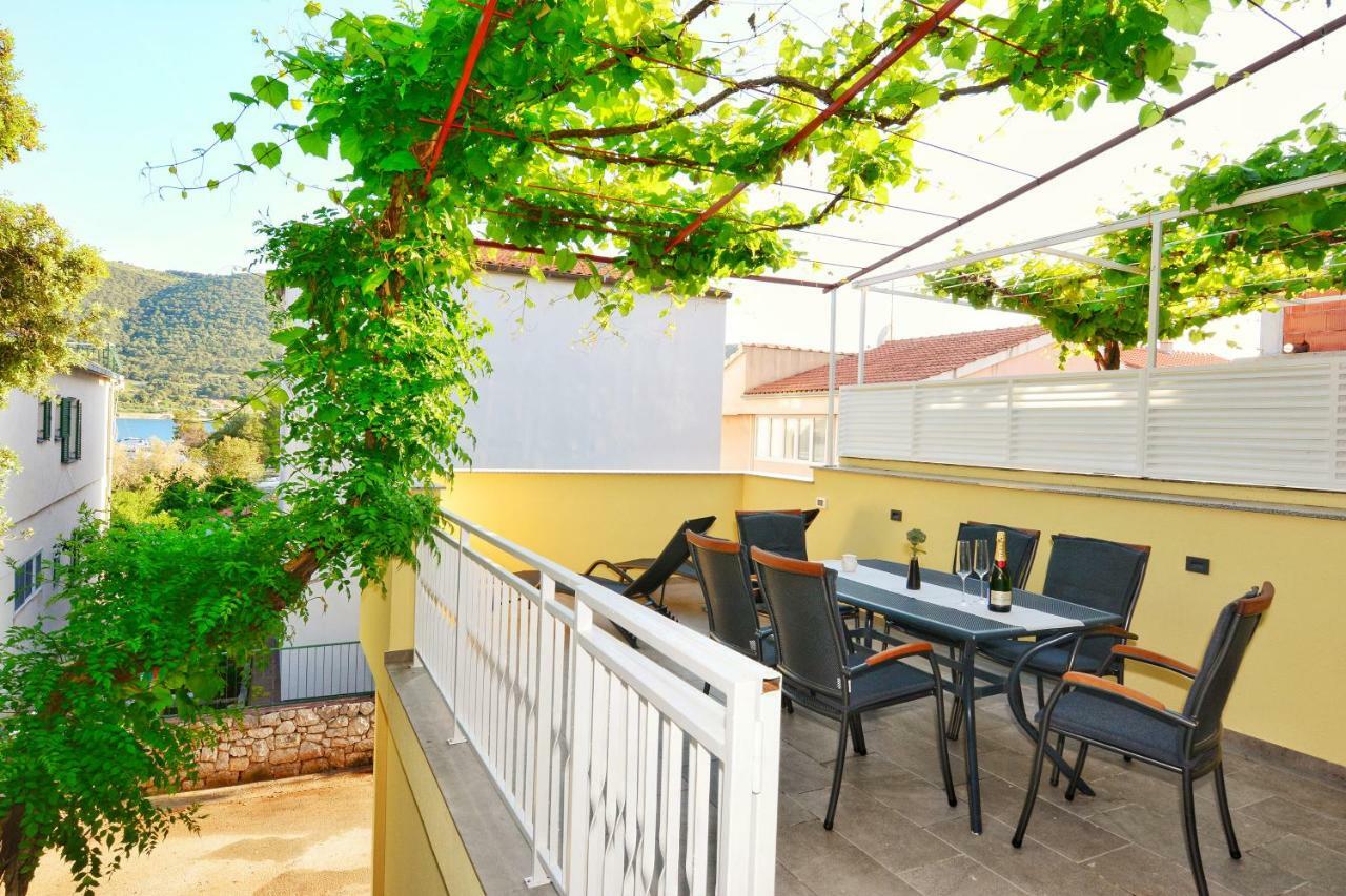 No Stress Apartment Grebastica Exterior photo